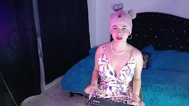 Snapshot of Dafn_12 chatting on 25, 6, 2026 Dafn 12 online show from 25, 6, 2026