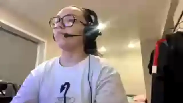 KerriMcbreen online show from 3, 12, 2025