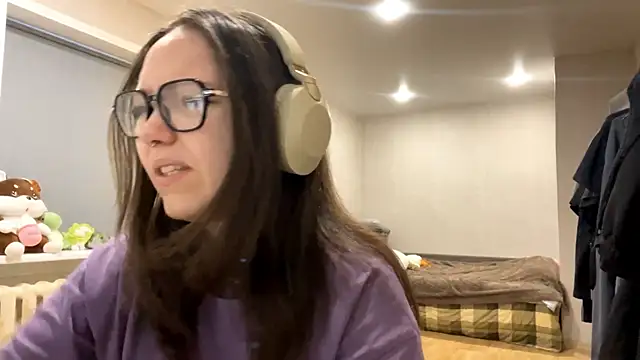 KerriMcbreen online show from 19, 12, 2025