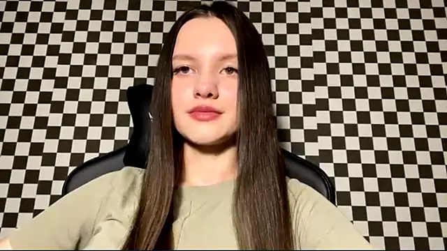 ConchitaMaestas online show from 16, 12, 2025