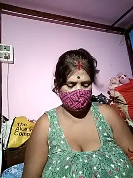 Snapshot of me-pari-hu chatting on 17, 4, 2026 me-pari-hu online show from 17, 4, 2026
