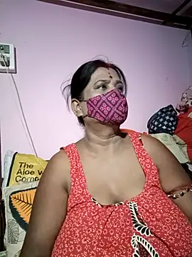 Snapshot of me-pari-hu chatting on 23, 4, 2026 me-pari-hu online show from 23, 4, 2026