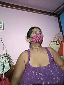 Snapshot of me-pari-hu chatting on 15, 5, 2026 me-pari-hu online show from 15, 5, 2026
