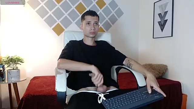 LucassSmith11 online show from 24, 3, 2026