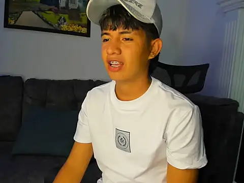 Mikke18 online show from 1, 12, 2025