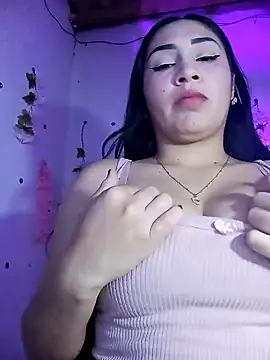 Emy cutee online show from 1, 4, 2026