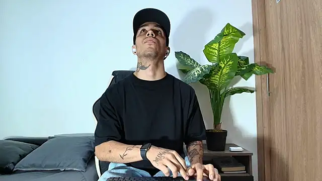 Snapshot of liorvante chatting on 20, 6, 2026 liorvante online show from 20, 6, 2026