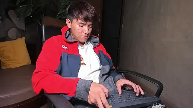 Snapshot of isaac_grimm chatting on 19, 2, 2026 isaac grimm online show from 19, 2, 2026