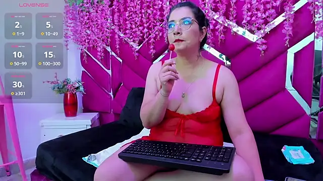 Alexa Sanz online show from 9, 4, 2026