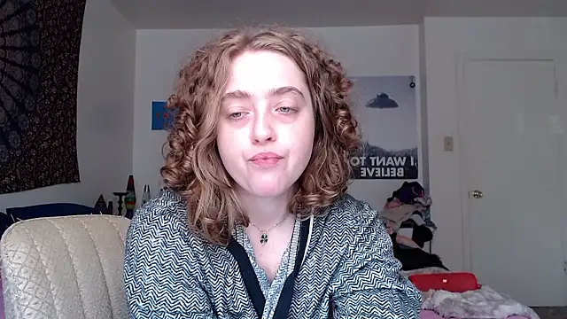 Snapshot of DeliaBlew chatting on 9, 2, 2026 DeliaBlew online show from 9, 2, 2026
