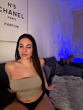 AsianDreamx online show from 4, 12, 2025