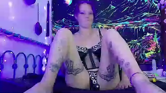 Freckleangel69 online show from 18, 6, 2026