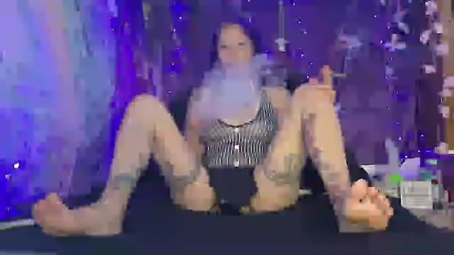 Freckleangel69 online show from 14, 7, 2026
