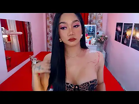 Snapshot of UrScreenGoddess chatting on 5, 6, 2026 UrScreenGoddess online show from 5, 6, 2026