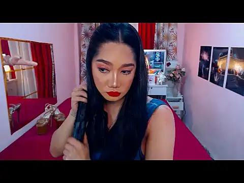 Snapshot of UrScreenGoddess chatting on 9, 6, 2026 UrScreenGoddess online show from 9, 6, 2026