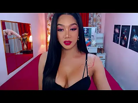 UrScreenGoddess online show from 5, 7, 2026