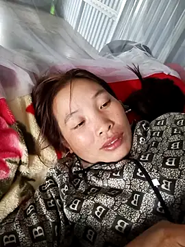 Evelyn-n online show from 5, 12, 2025