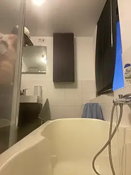 hyperanal online show from 17, 7, 2026