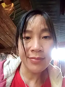 Snapshot of Change-gee chatting on 1, 12, 2025 Change-gee online show from 1, 12, 2025