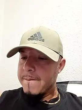 Snapshot of Lalin2323 chatting on 14, 2, 2026 Lalin2323 online show from 14, 2, 2026