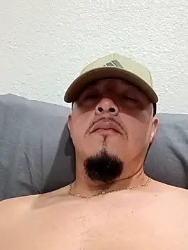 Snapshot of Lalin2323 chatting on 21, 2, 2026 Lalin2323 online show from 21, 2, 2026