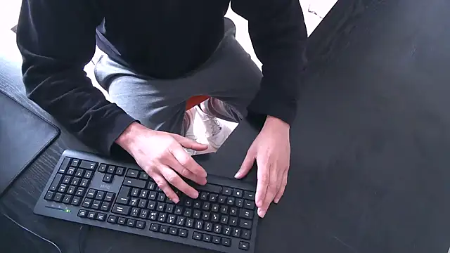 TRESBONNEBITE online show from 18, 12, 2025