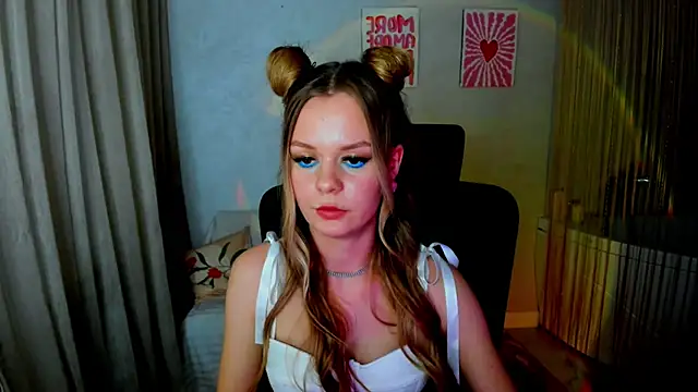 MidnighteAura online show from 1, 3, 2026