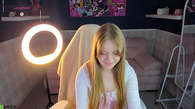 Victori Fox online show from 17, 4, 2026