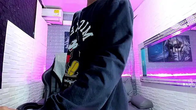 StormLuxX online show from 5, 12, 2025