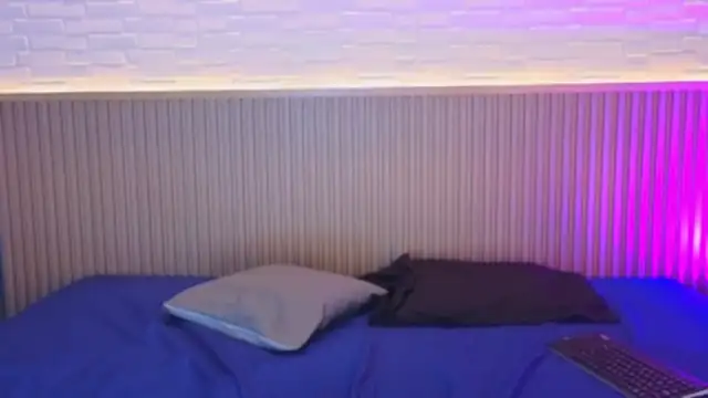 EmyVega online show from 20, 12, 2025