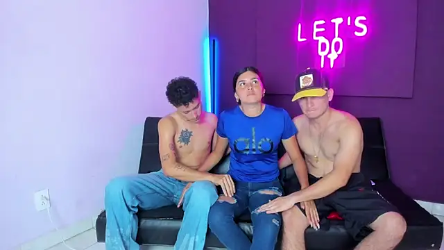 anywannasexhard online show from 2, 12, 2025