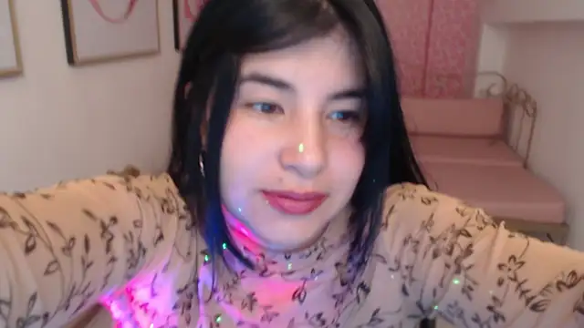 Snapshot of Nina_harpper_ chatting on 2, 12, 2025 Nina harpper online show from 2, 12, 2025