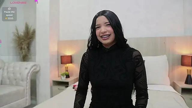 Snapshot of nicol_alvarez chatting on 10, 5, 2026 nicol alvarez online show from 10, 5, 2026