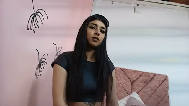 Snapshot of CLEO_ROSS chatting on 2, 12, 2025 CLEO ROSS online show from 2, 12, 2025