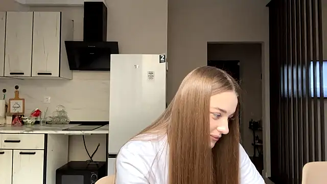 Adelle Love online show from 2, 12, 2025