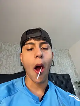 Snapshot of Lander_Cruz chatting on 15, 12, 2025 Lander Cruz online show from 15, 12, 2025