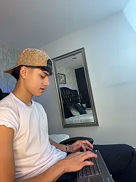 Snapshot of Lander_Cruz chatting on 27, 2, 2026 Lander Cruz online show from 27, 2, 2026