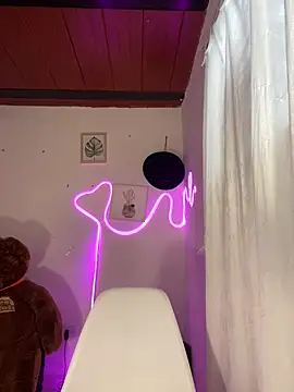 Cynthia es online show from 19, 2, 2026