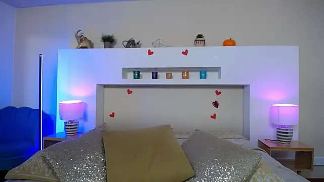 AnikaRomanoff  online show from 27, 4, 2026