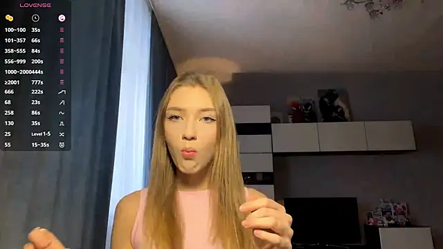 AveryBerkson online show from 16, 12, 2025