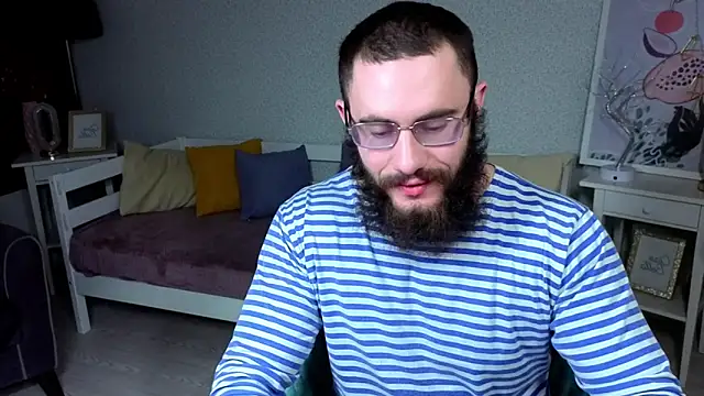 Snapshot of Ant_Power chatting on 28, 4, 2026 Ant Power online show from 28, 4, 2026