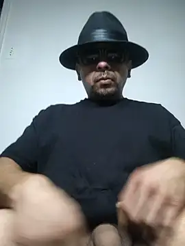  papi G  online show from 4, 8, 2026