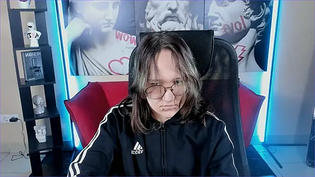 Sylvia Reed online show from 14, 12, 2025