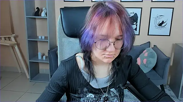 Sylvia Reed online show from 9, 1, 2026