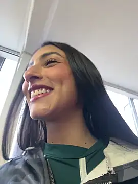 Snapshot of lya__brown chatting on 15, 5, 2026 lya brown online show from 15, 5, 2026