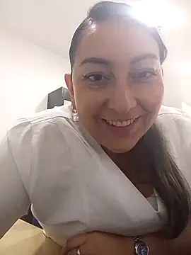 Valeria montana  online show from 14, 1, 2026