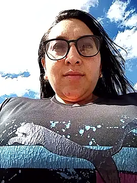 Valeria montana  online show from 17, 1, 2026