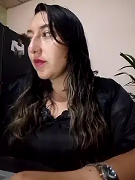 Valeria montana  online show from 17, 4, 2026