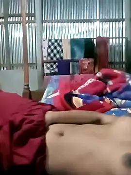 naughtygirl96 online show from 17, 4, 2026