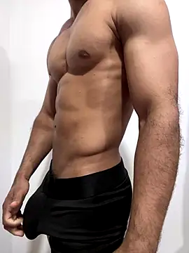 Snapshot of BrunoHot_ chatting on 4, 12, 2025 BrunoHot online show from 4, 12, 2025